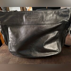 Vintage Coach Zoe shoulder or crossbody bag
Gray/Silver Leather